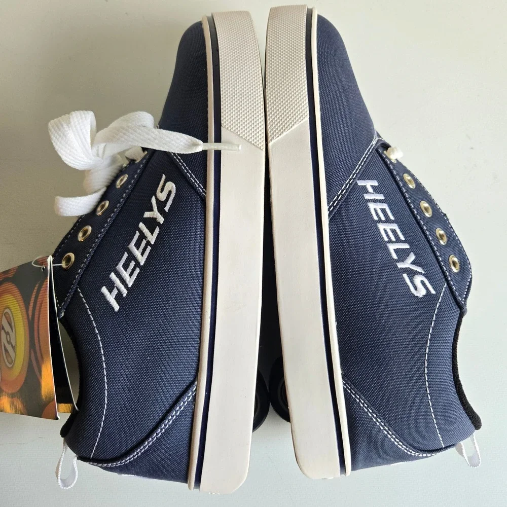 Heelys GR8 Pro 20 Navy Blue Canvas Wheeled Skate Shoes Kids Youth 6 HE100758